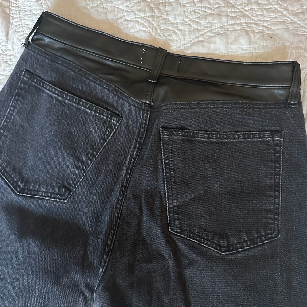 Women's Black High-Waisted Jeans with Faux Leather Details - Picture 4 of 5